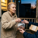 How to recognize wa:rning signs to avoid being sca:m:m:ed in the future.